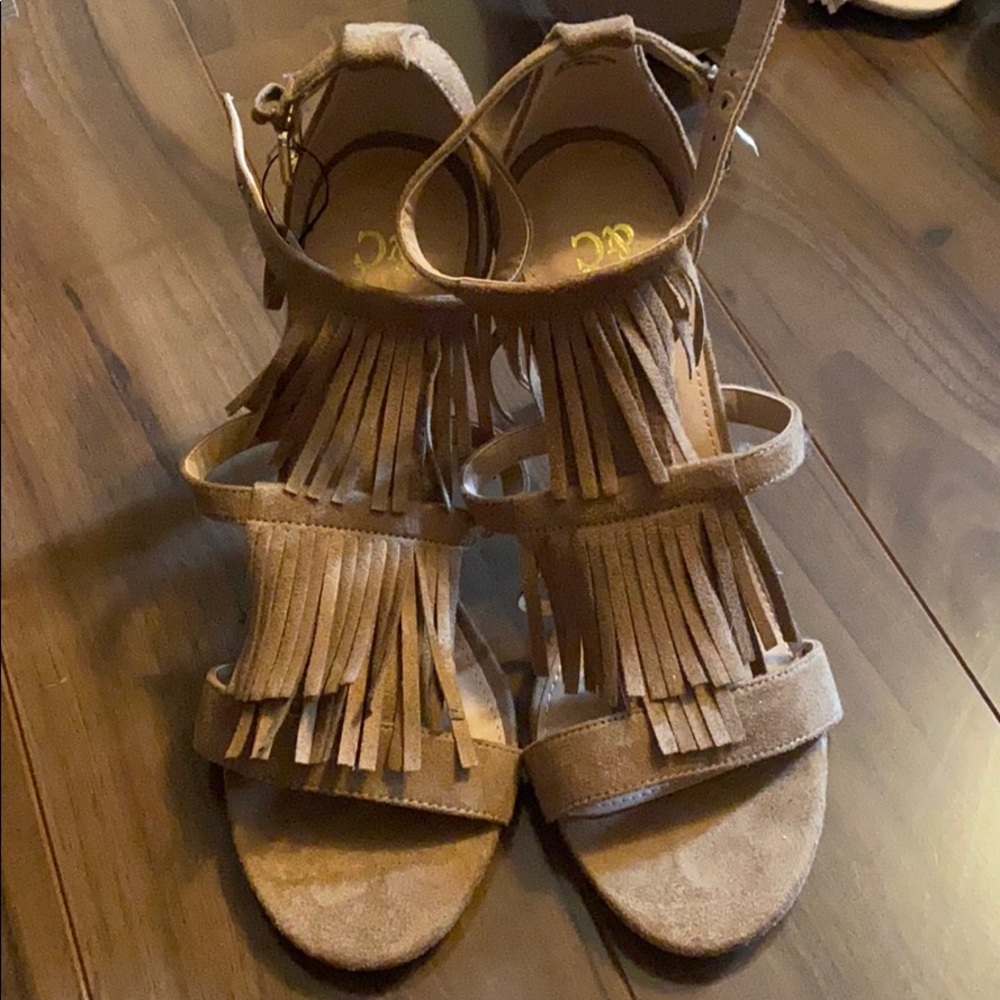 NWT camel fringe heels